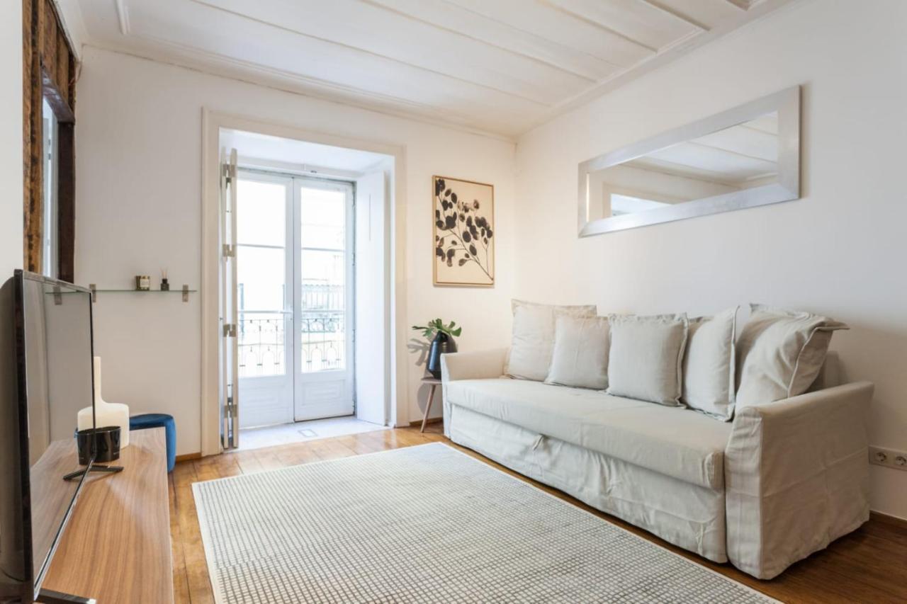 Living Bairro Alto II Apartment Lisbon Luaran gambar