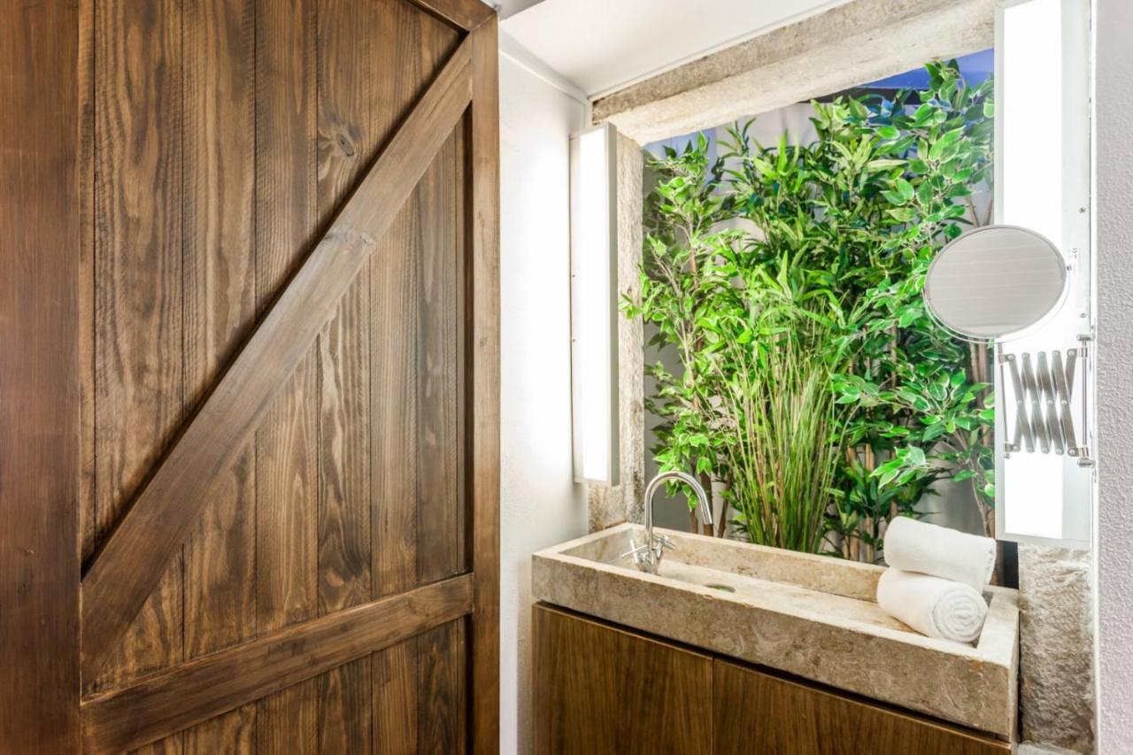 Living Bairro Alto II Apartment Lisbon Luaran gambar