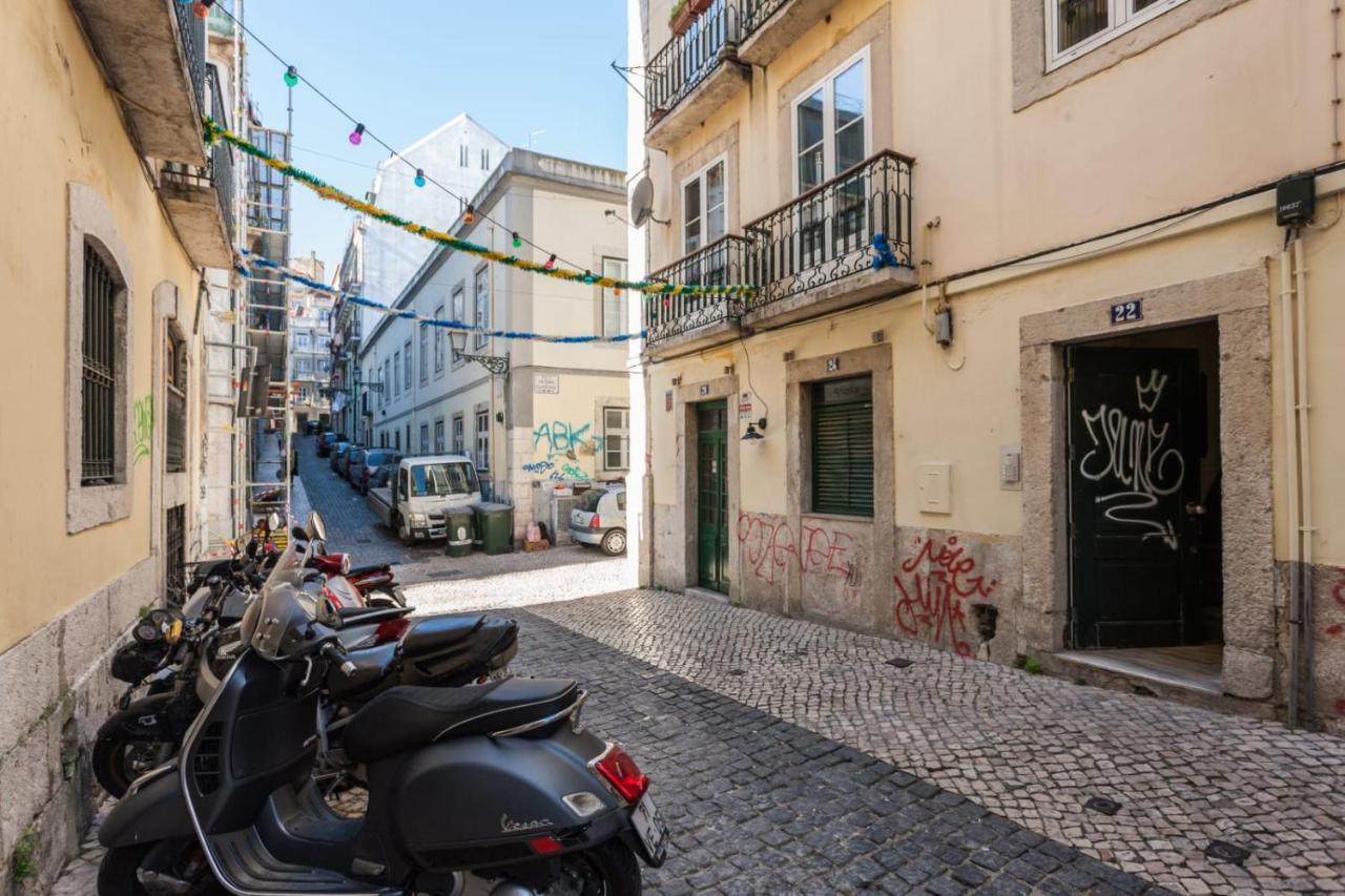 Living Bairro Alto II Apartment Lisbon Luaran gambar