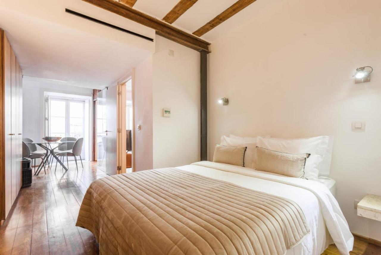 Living Bairro Alto II Apartment Lisbon Luaran gambar